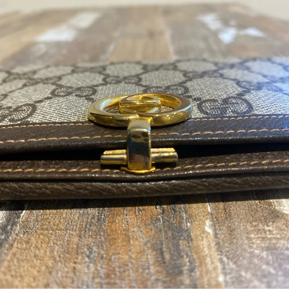 Gucci Beige/Brown GG Supreme Continental Wallet with Gold Hardware